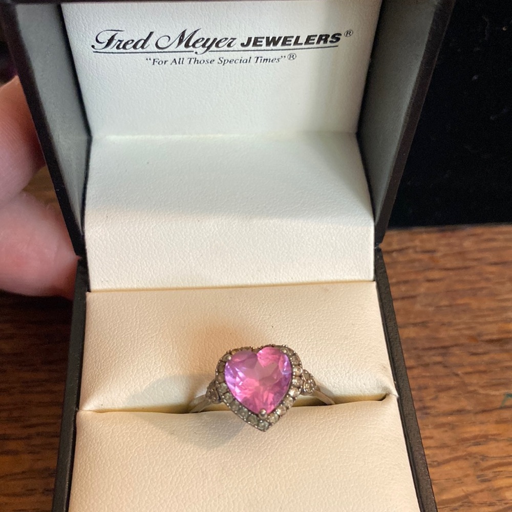 Pink sapphire heart ring
